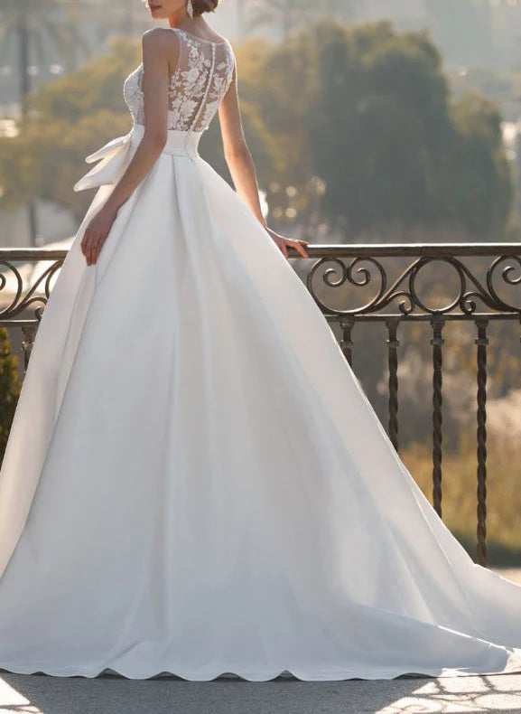 Luolandi V-Neck Lace Satin Ball-Gown Wedding Dresses Sleeveless Floor Length Elegant